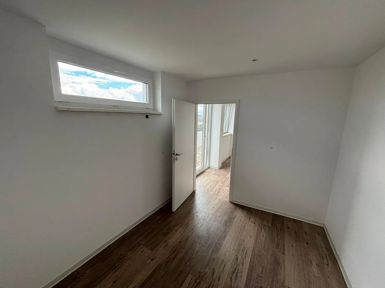 3 room apartment with 93 m² in Frankfurt am Main – Photo 3