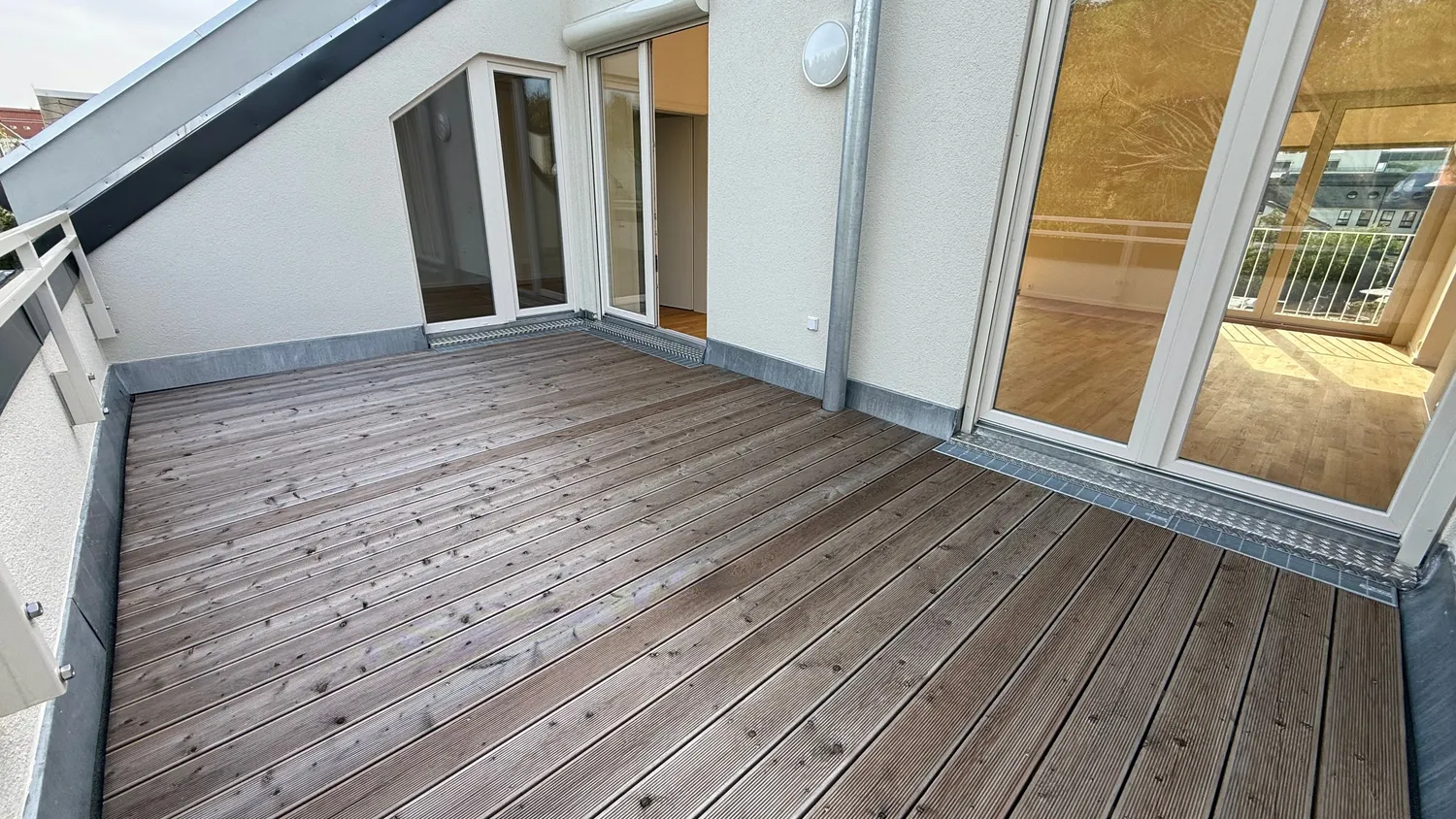 3 room apartment with 109 m² in Chemnitz – Photo 1