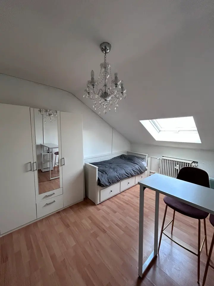 WG-Zimmer mit 14 m² in Frankfurt am Main – Bild 2