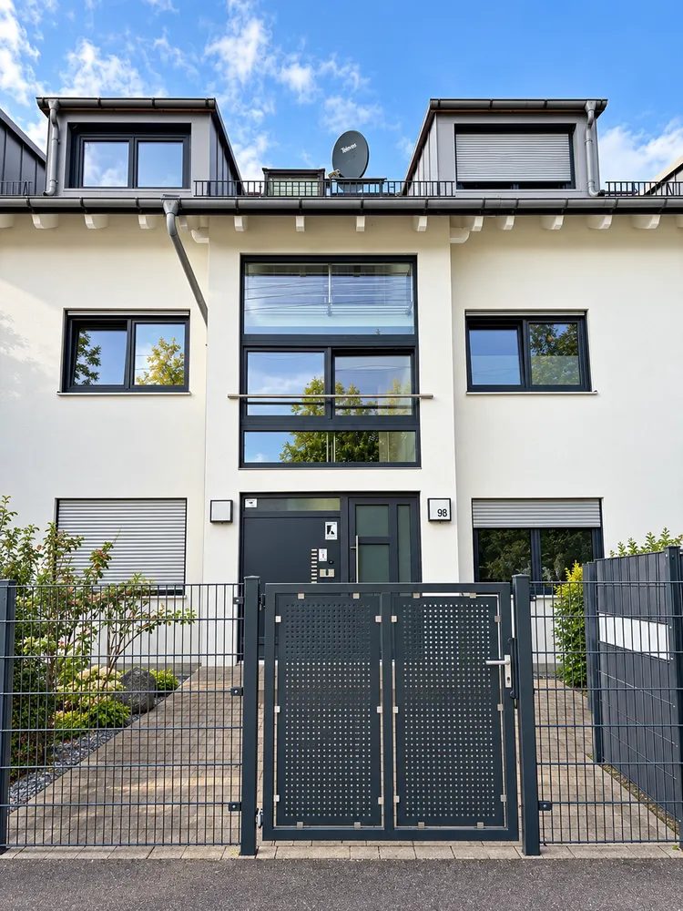 4 Zimmer Wohnung mit 113 m² in München – Bild 2
