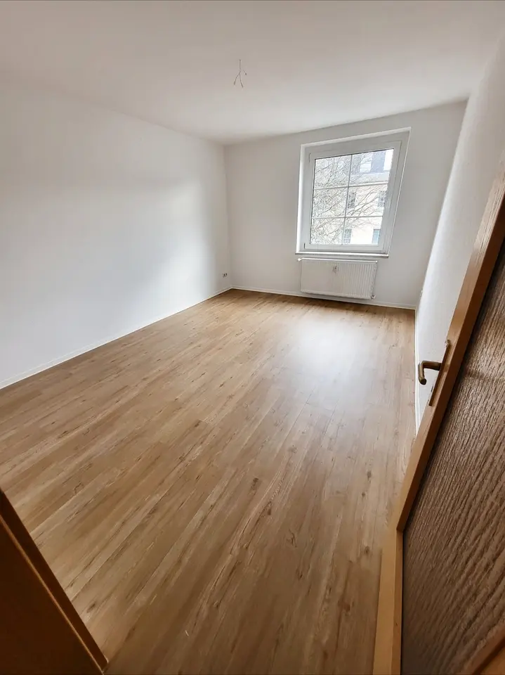 5 Zimmer Wohnung mit 115 m² in Chemnitz – Bild 1