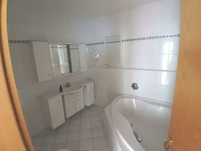 2 Zimmer Wohnung mit 96 m² in Berlin – Bild 4