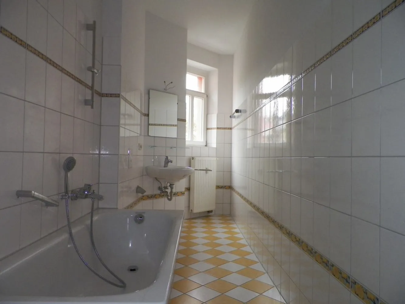 2 Zimmer Wohnung mit 68 m² in Zwickau – Bild 4