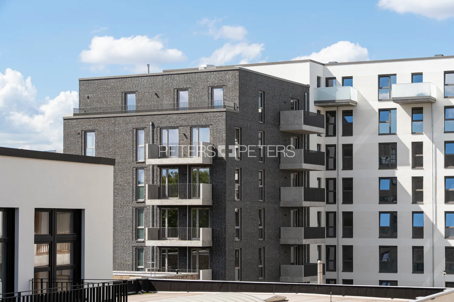5 Zimmer Wohnung mit 140 m² in Hamburg – Bild 1