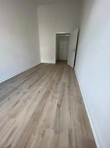 4 Zimmer Wohnung mit 110 m² in Düsseldorf – Bild 5