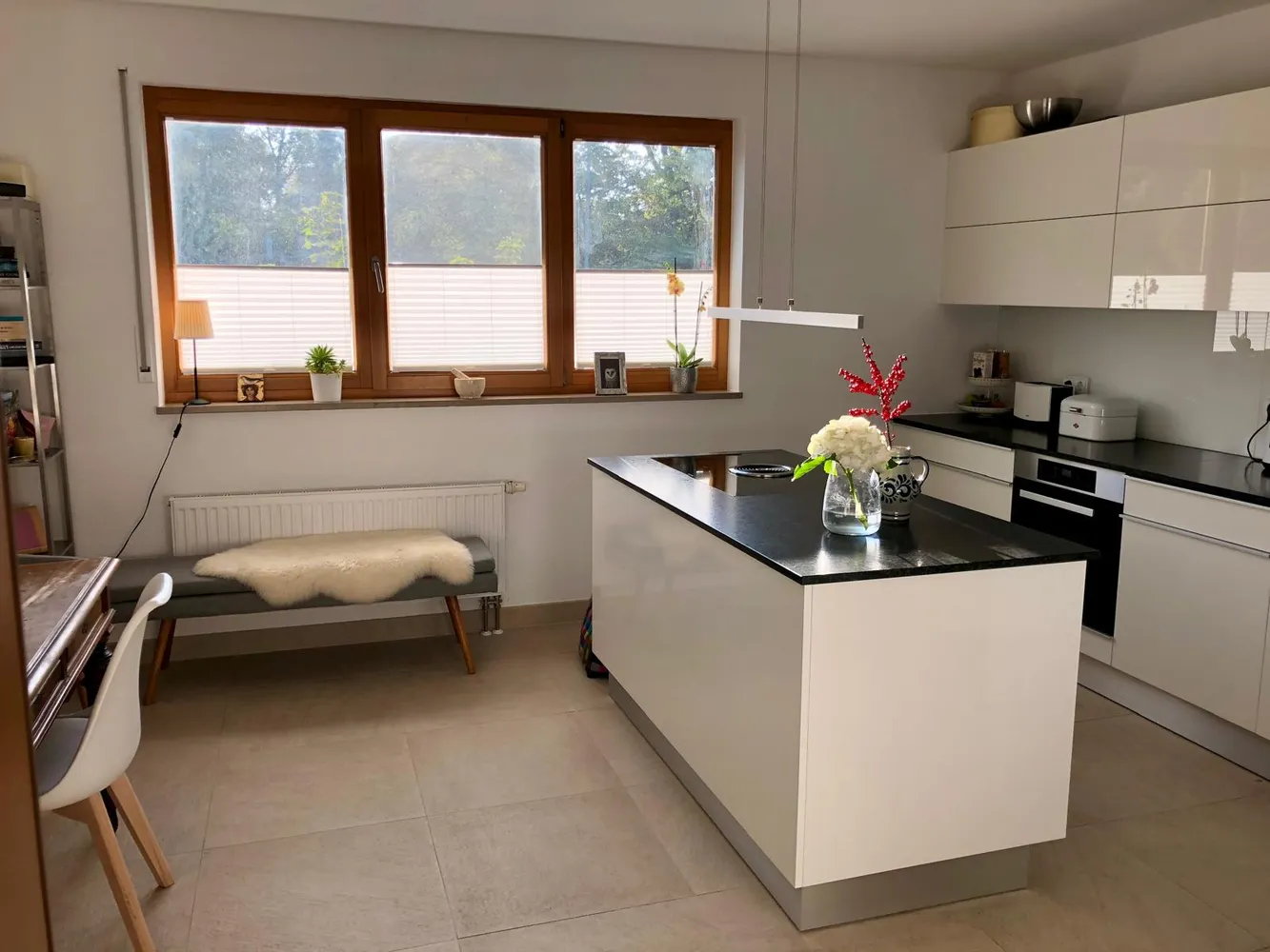 3 Zimmer Wohnung mit 103 m² in Frankfurt am Main – Bild 2