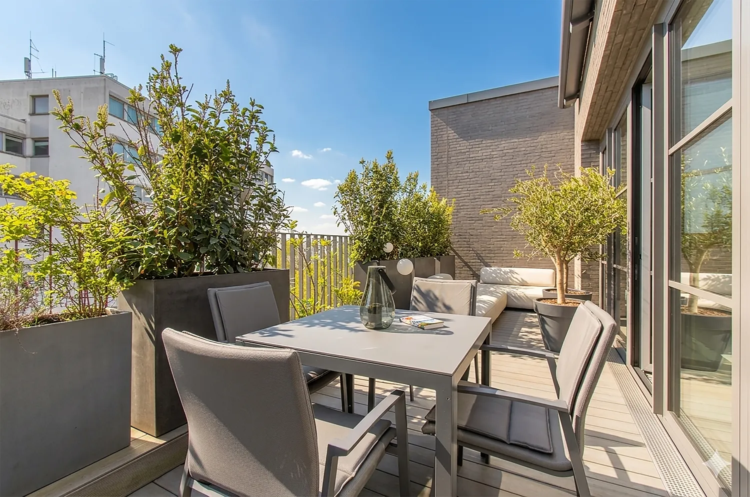2 room apartment with 83 m² in Hamburg – Photo 2