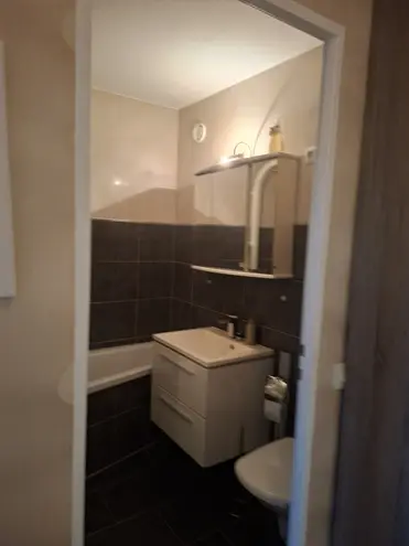 2 Zimmer Wohnung mit 61 m² in Köln – Bild 11