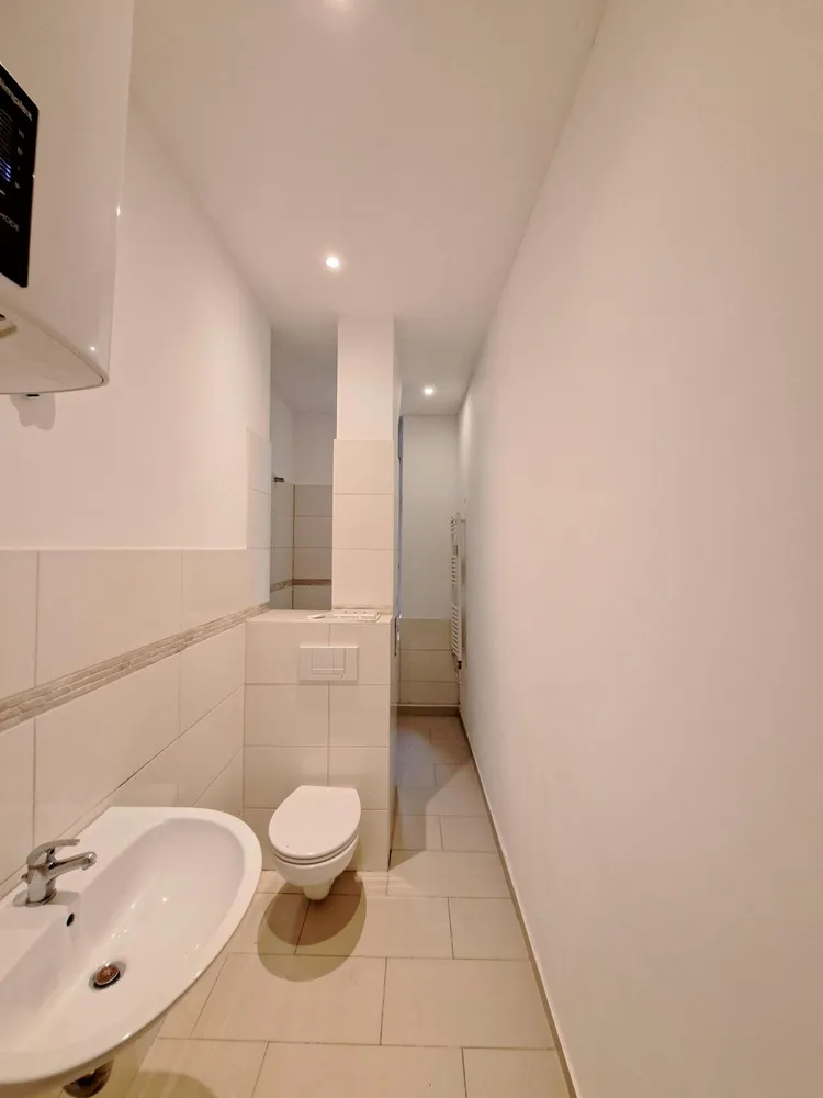 2 room apartment with 52 m² in Berlin – Photo 4