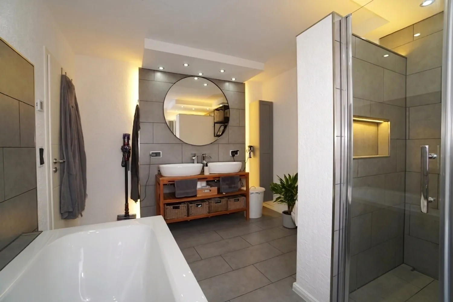 2 Zimmer Wohnung mit 106 m² in Bielefeld – Bild 3