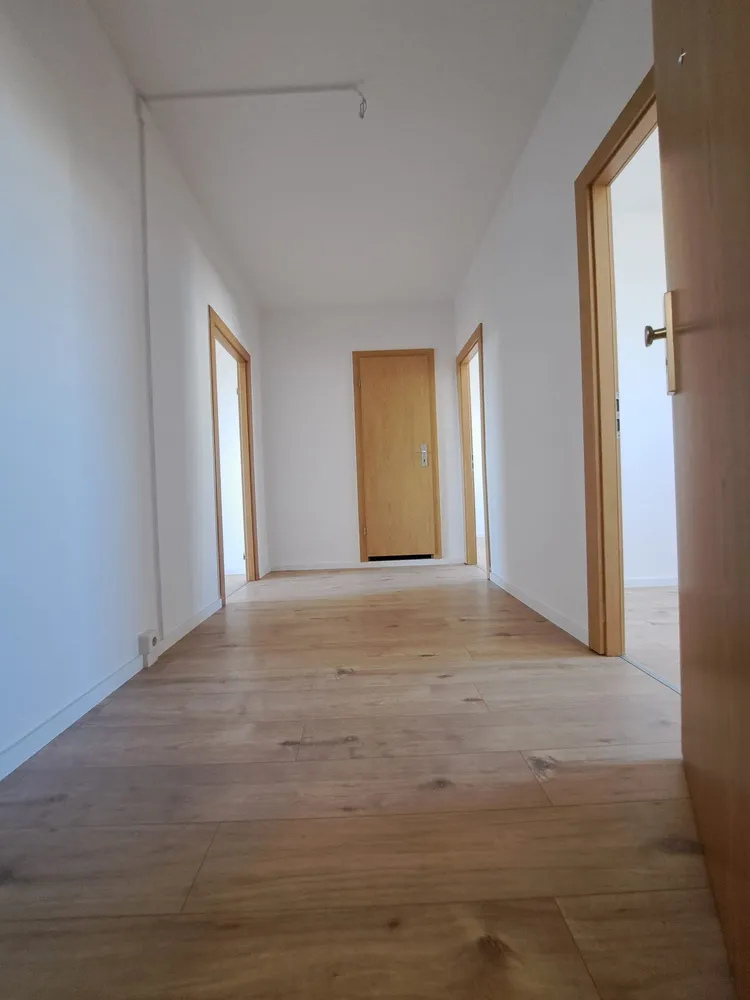 3 Zimmer Wohnung mit 69 m² in Magdeburg – Bild 2