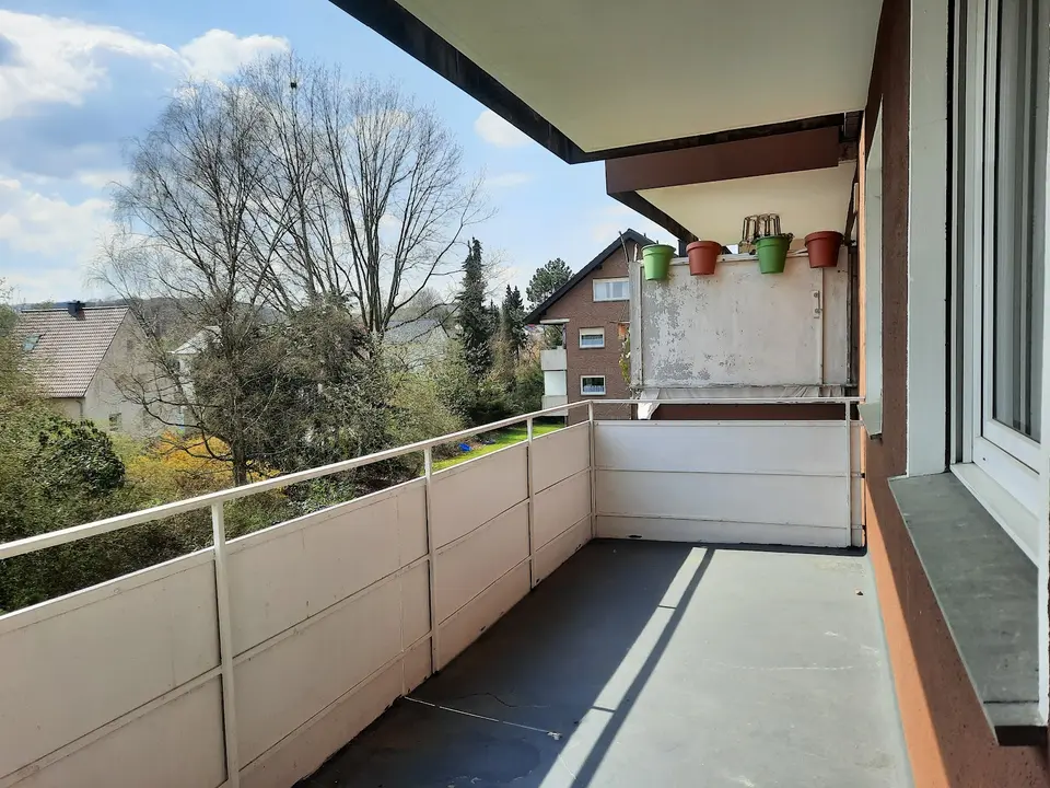 3 Zimmer Wohnung mit 80 m² in Detmold – Bild 4