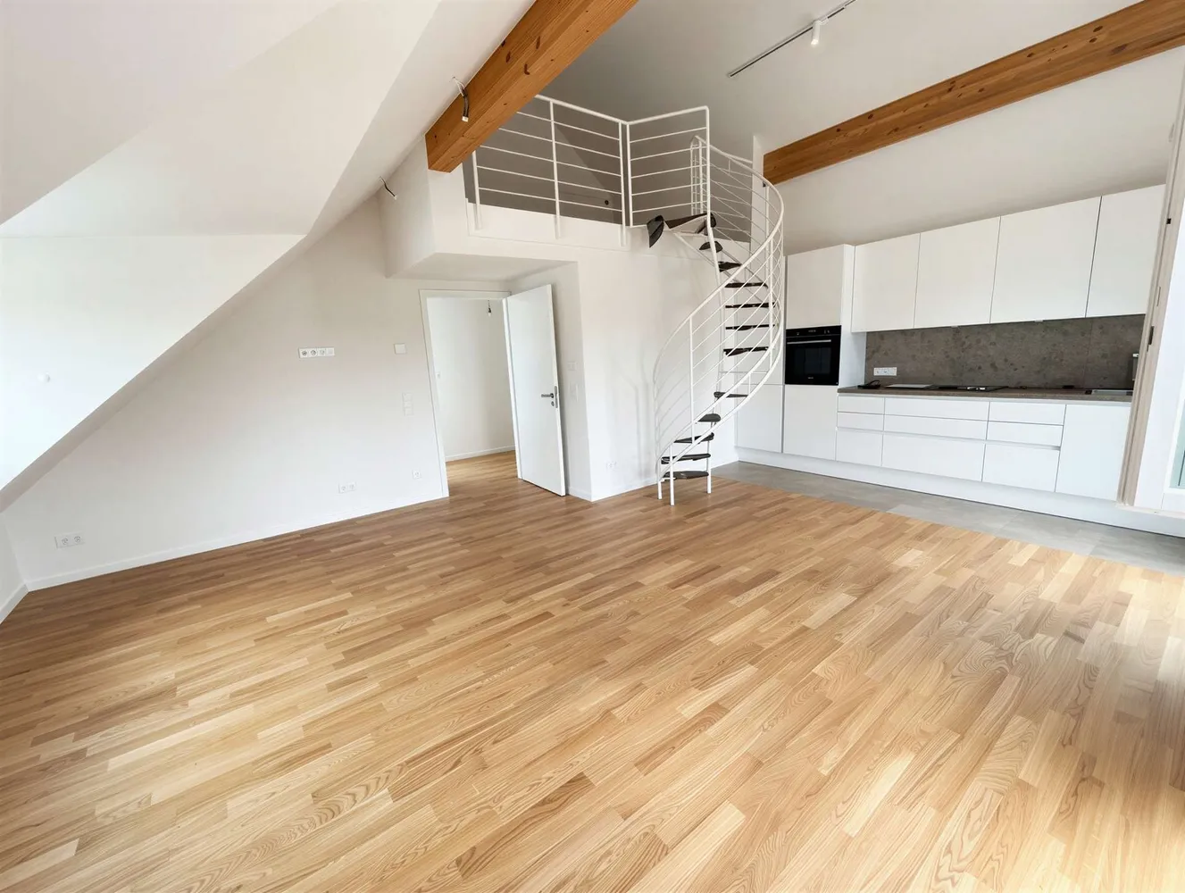 2 Zimmer Wohnung mit 70 m² in Augsburg – Bild 1