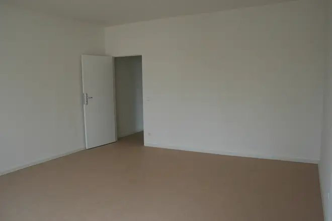3 Zimmer Wohnung mit 80 m² in Berlin – Bild 2