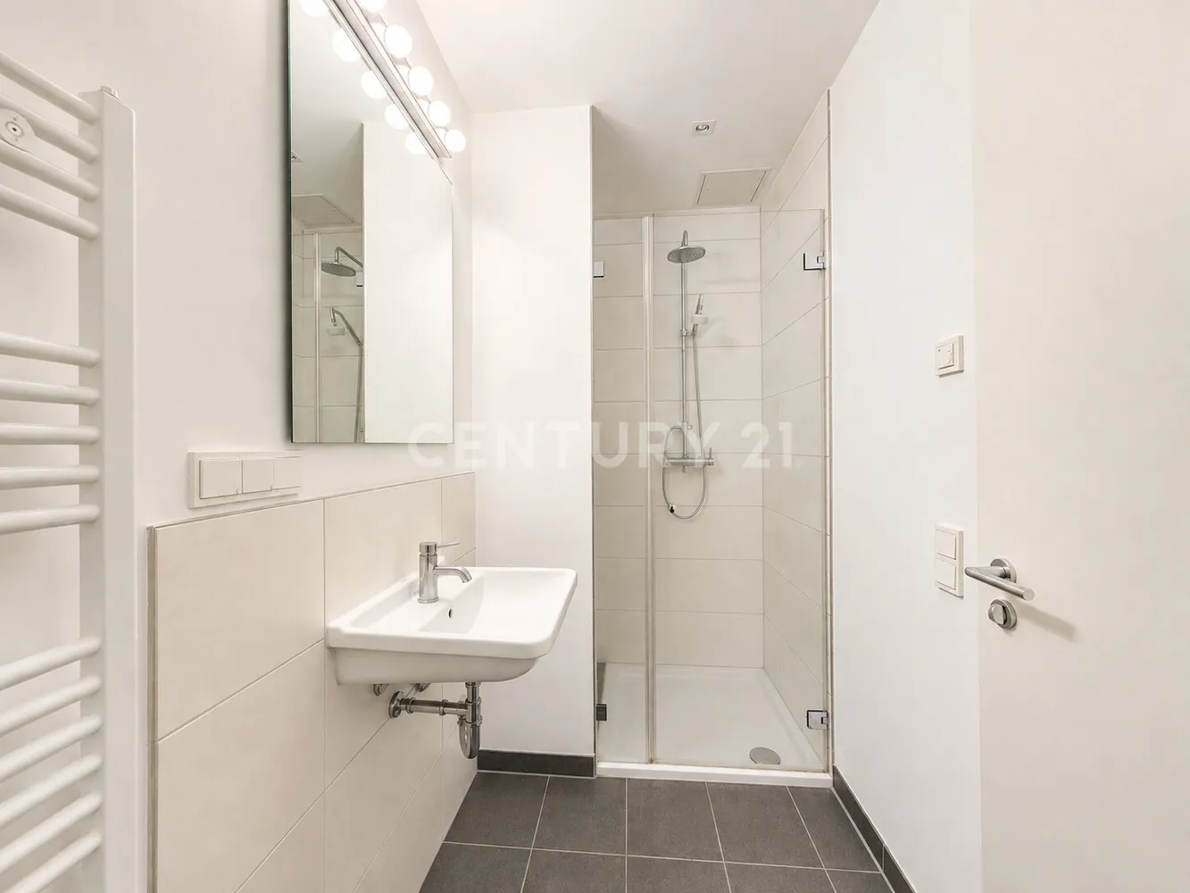 4 Zimmer Wohnung mit 130 m² in Frankfurt am Main – Bild 10