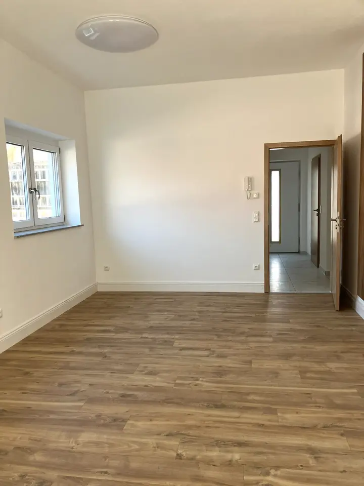 4 Zimmer Haus mit 85 m² in Straubing – Bild 1
