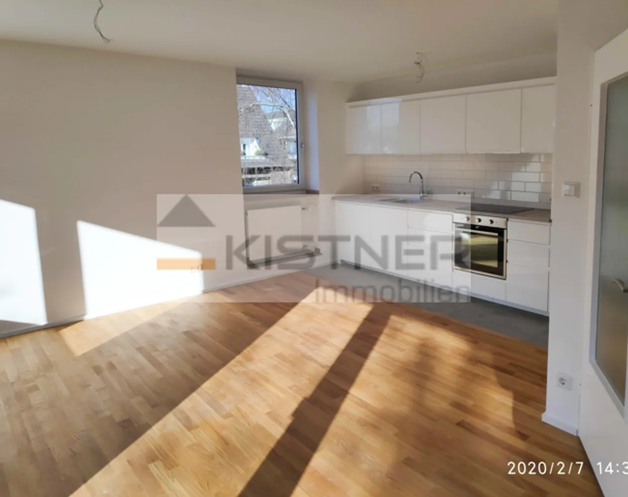 3 Zimmer Wohnung mit 90 m² in Düsseldorf – Bild 1