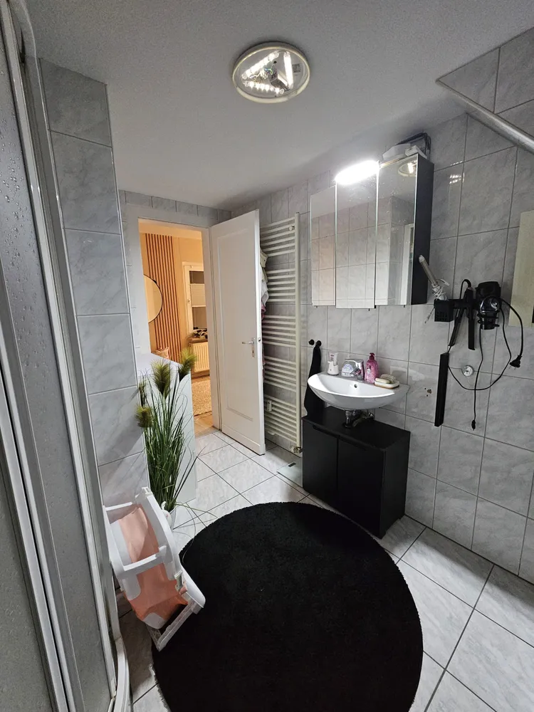 3 Zimmer Wohnung mit 90 m² in Oberhausen – Bild 1