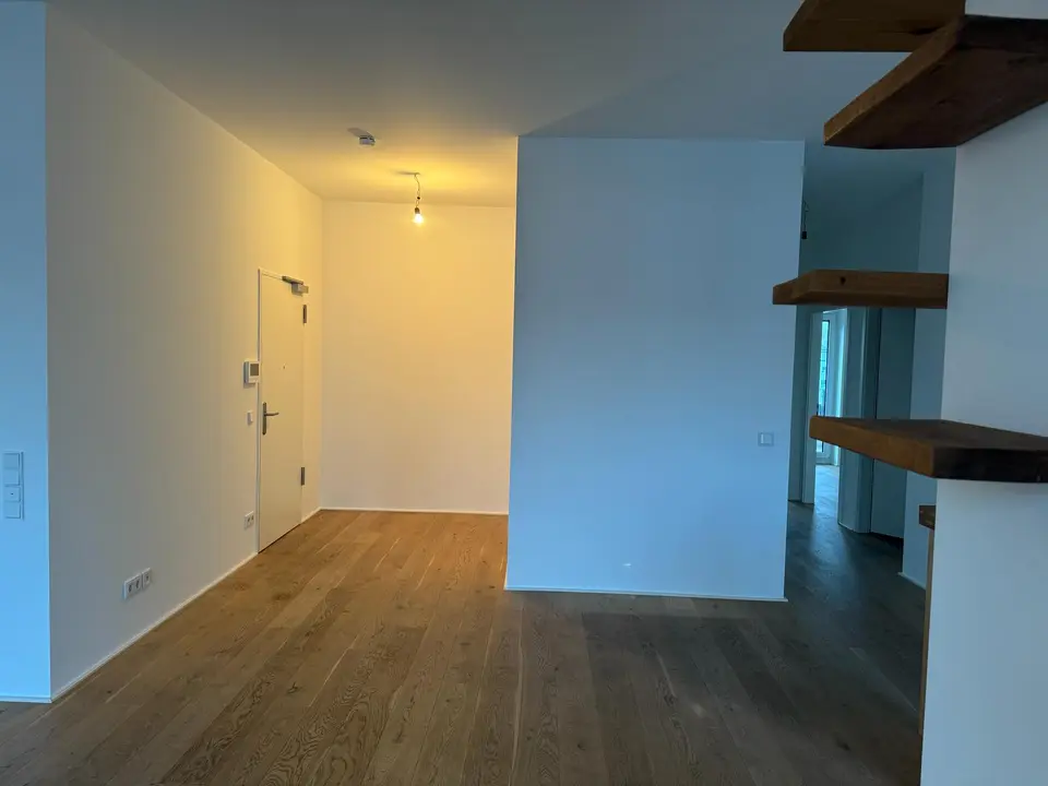 4 Zimmer Wohnung mit 200 m² in Frankfurt am Main – Bild 2