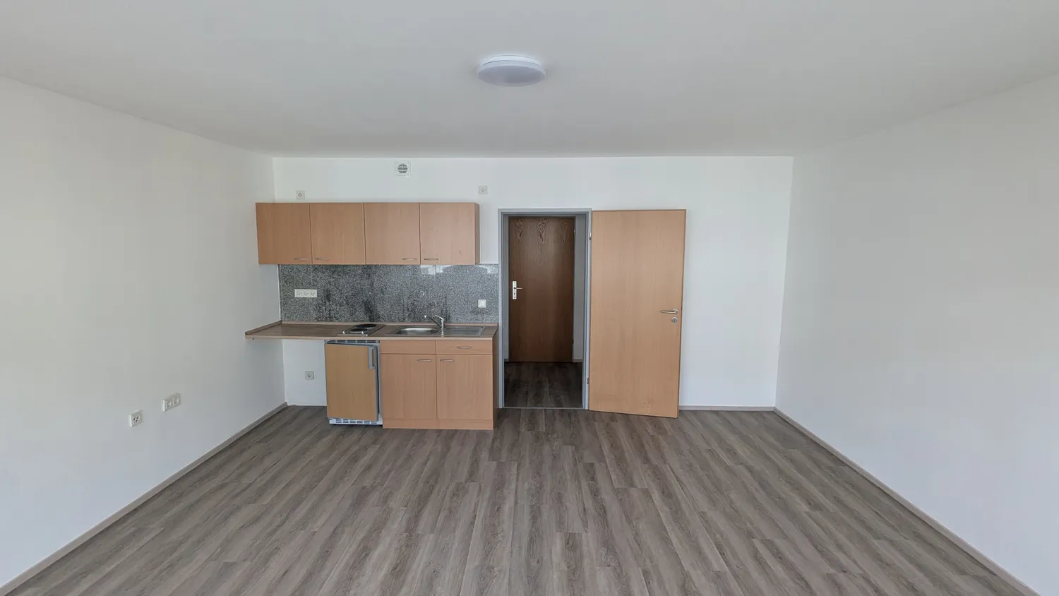 1 Zimmer Wohnung mit 33 m² in Köln – Bild 2