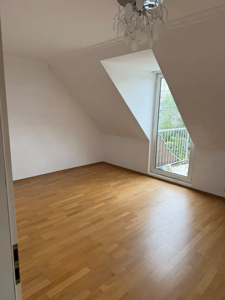 4 Zimmer Wohnung mit 109 m² in Berlin – Bild 1