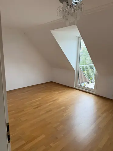 4 Zimmer Wohnung mit 109 m² in Berlin – Bild 1