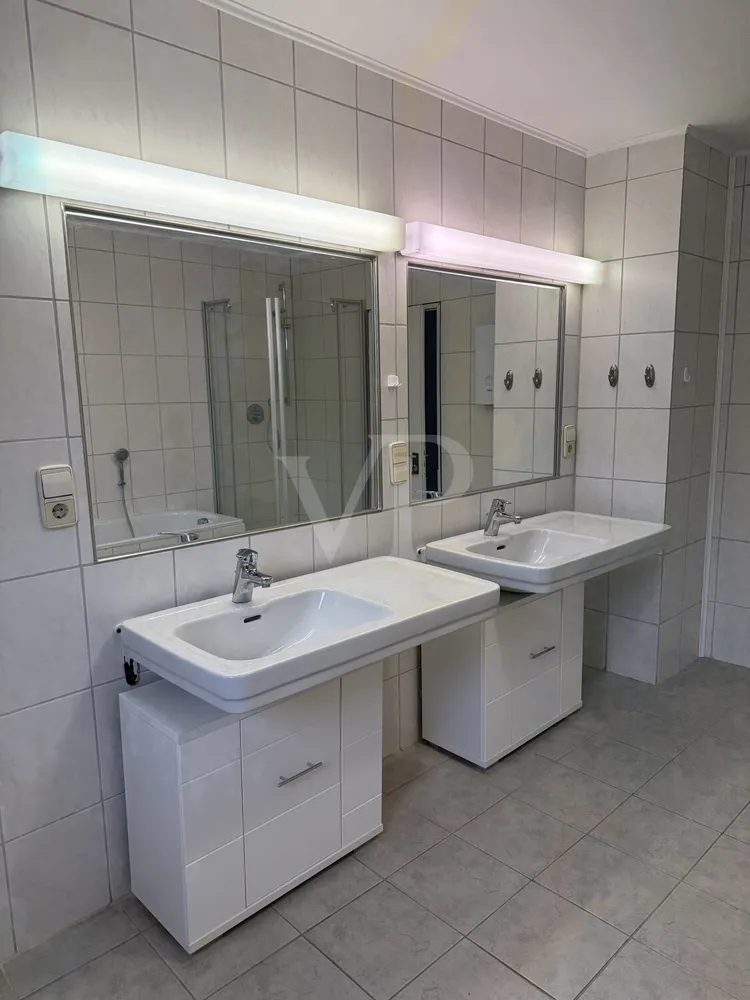 6 Zimmer Wohnung mit 220 m² in Idar-Oberstein – Bild 5