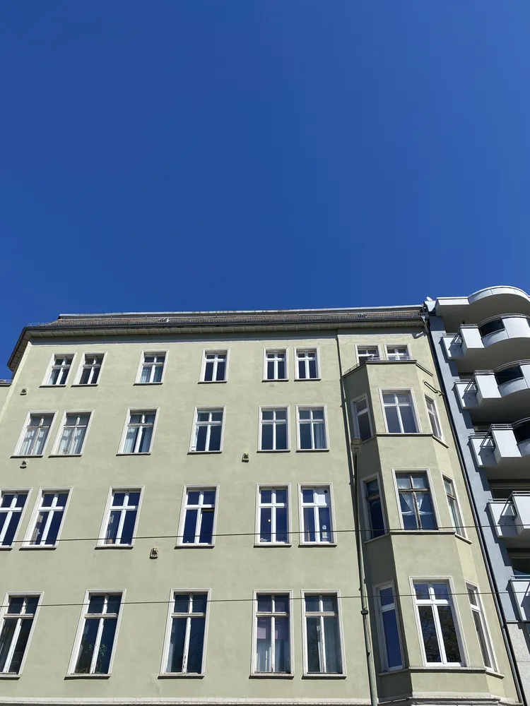 4 Zimmer Wohnung mit 145 m² in Berlin – Bild 1