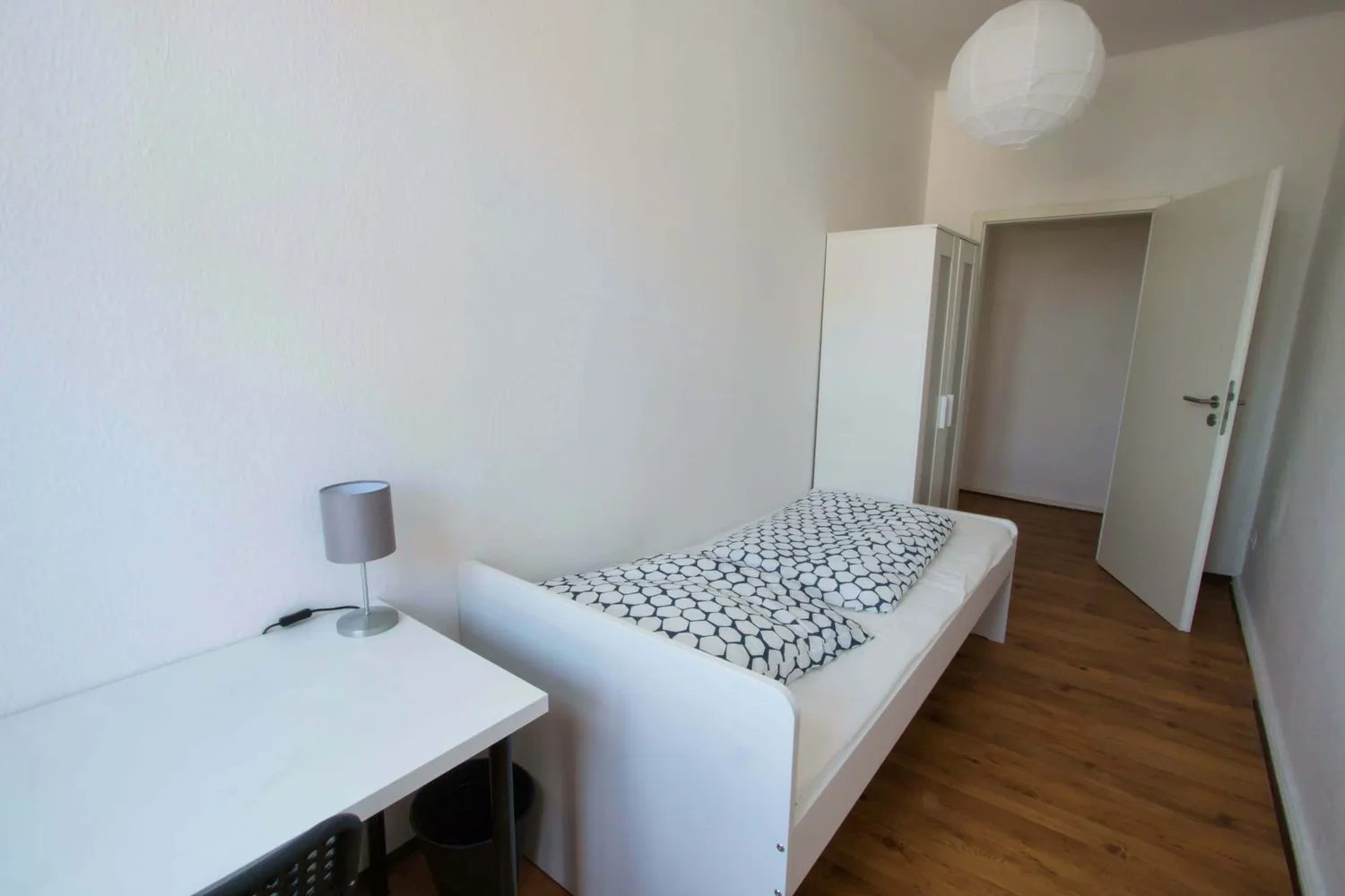 Shared room with 9 m² in Berlin – Photo 4