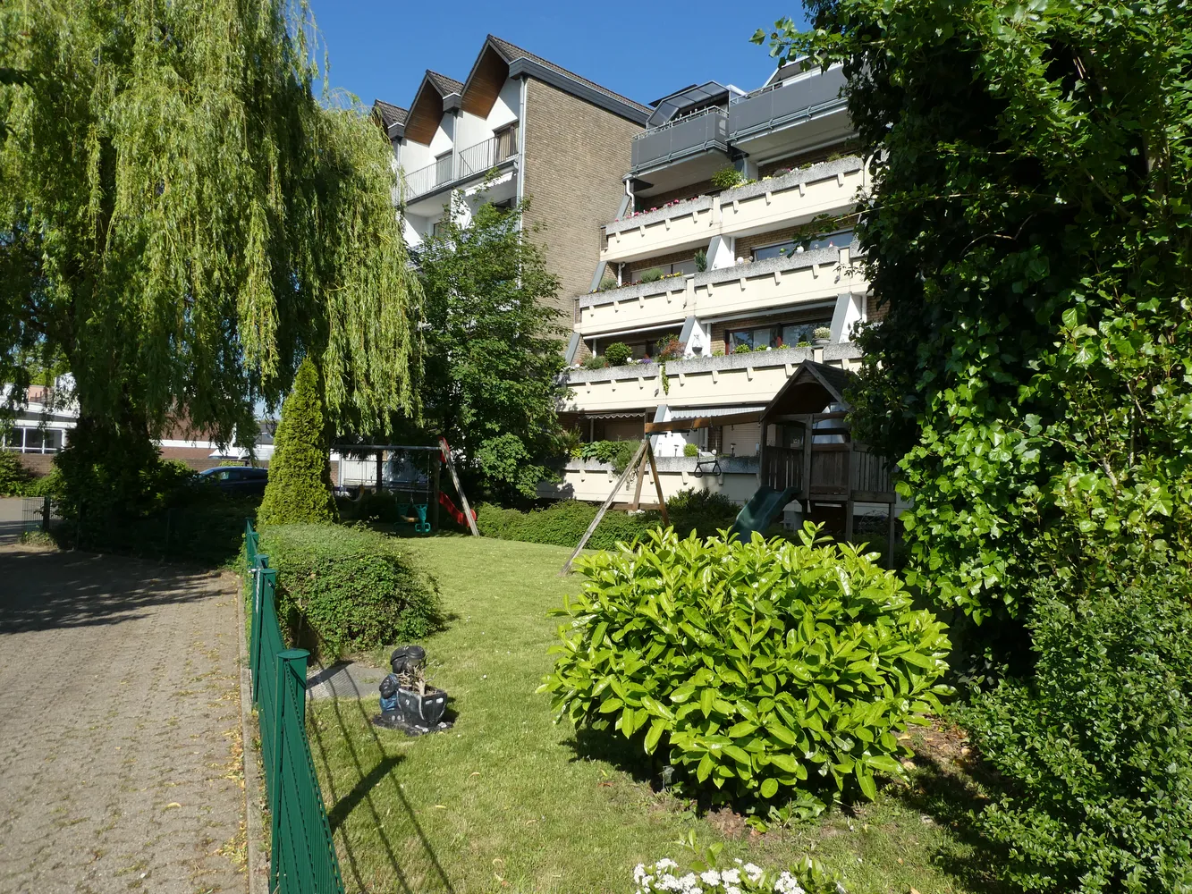 2 Zimmer Wohnung mit 86 m² in Duisburg – Bild 2