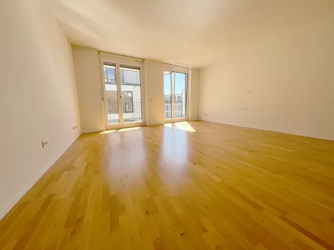 2 Zimmer Wohnung mit 100 m² in Stuttgart – Bild 1