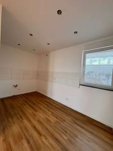 4 Zimmer Wohnung mit 130 m² in Solingen – Bild 4