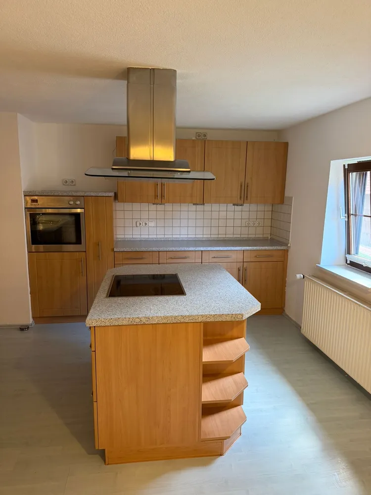 7 Zimmer Wohnung mit 178 m² in Fulda – Bild 2