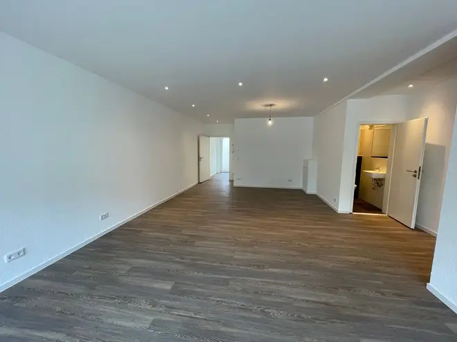 2 Zimmer Wohnung mit 96 m² in Leverkusen – Bild 2