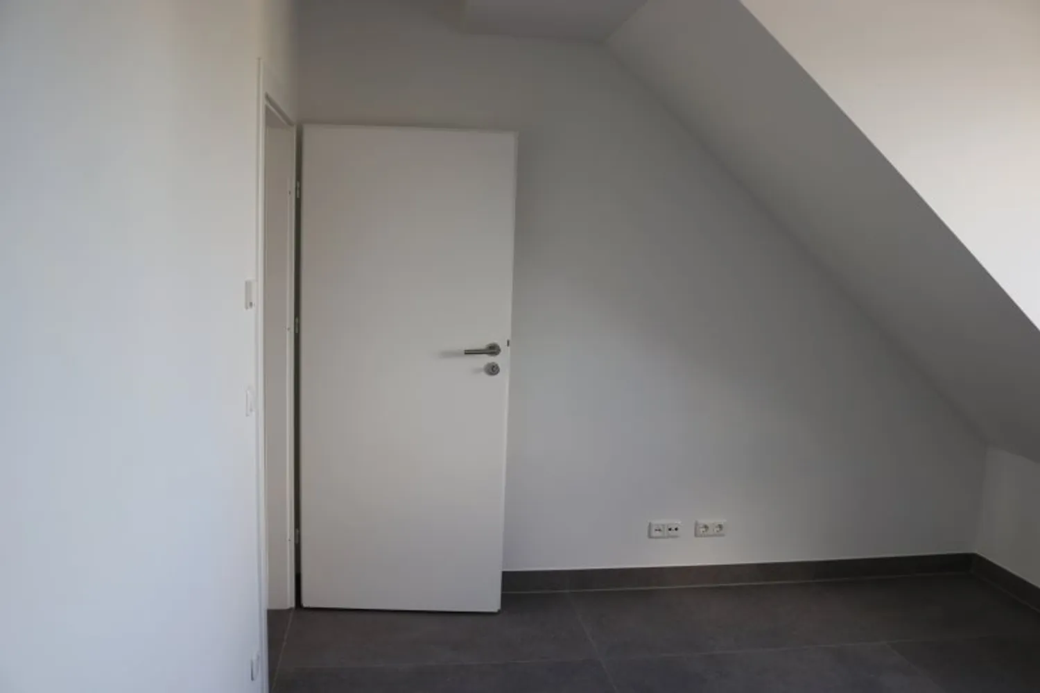 4 Zimmer Wohnung mit 140 m² in München – Bild 12