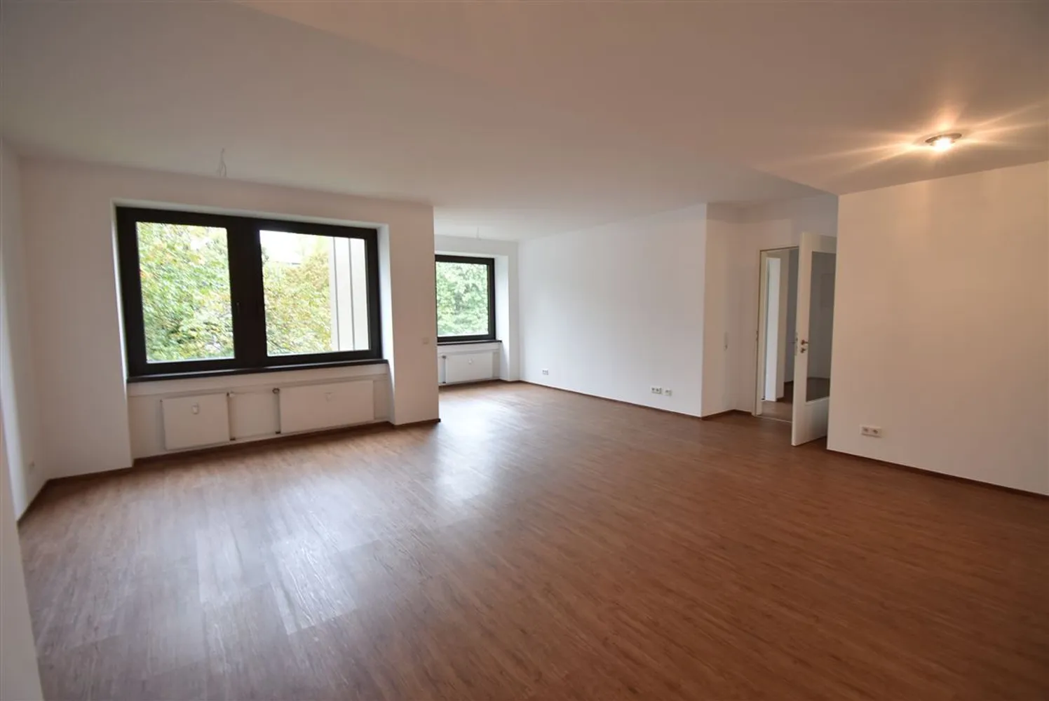 3 Zimmer Wohnung mit 105 m² in Düsseldorf – Bild 1