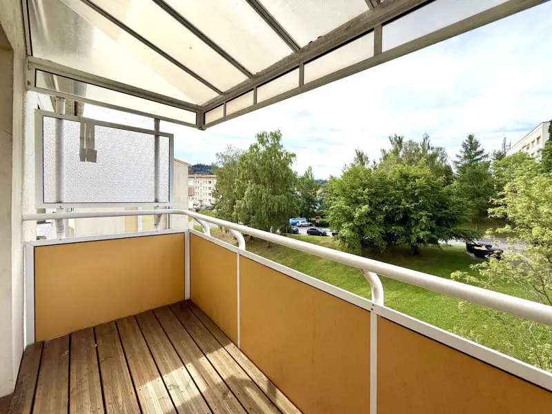 3 Zimmer Wohnung mit 60 m² in Suhl – Bild 2