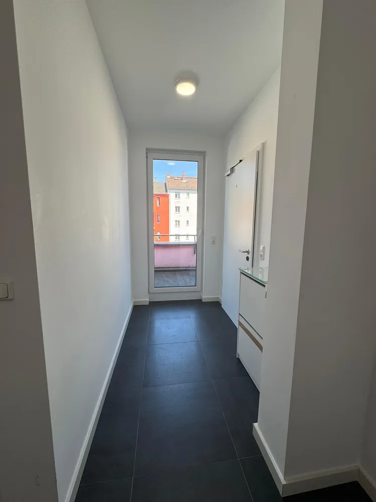 2 room apartment with 92 m² in Frankfurt am Main – Photo 9