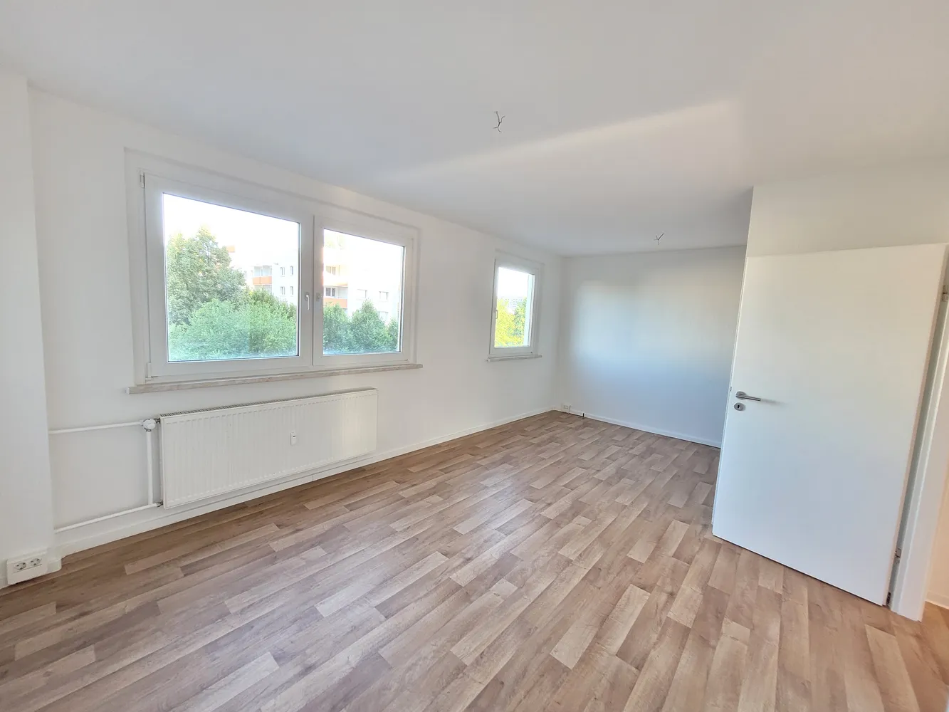 5 Zimmer Wohnung mit 79 m² in Halle (Saale) – Bild 1