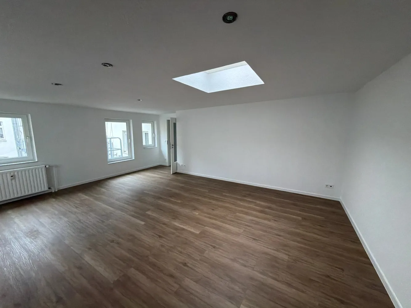1 room apartment with 57 m² in Cologne – Photo 10