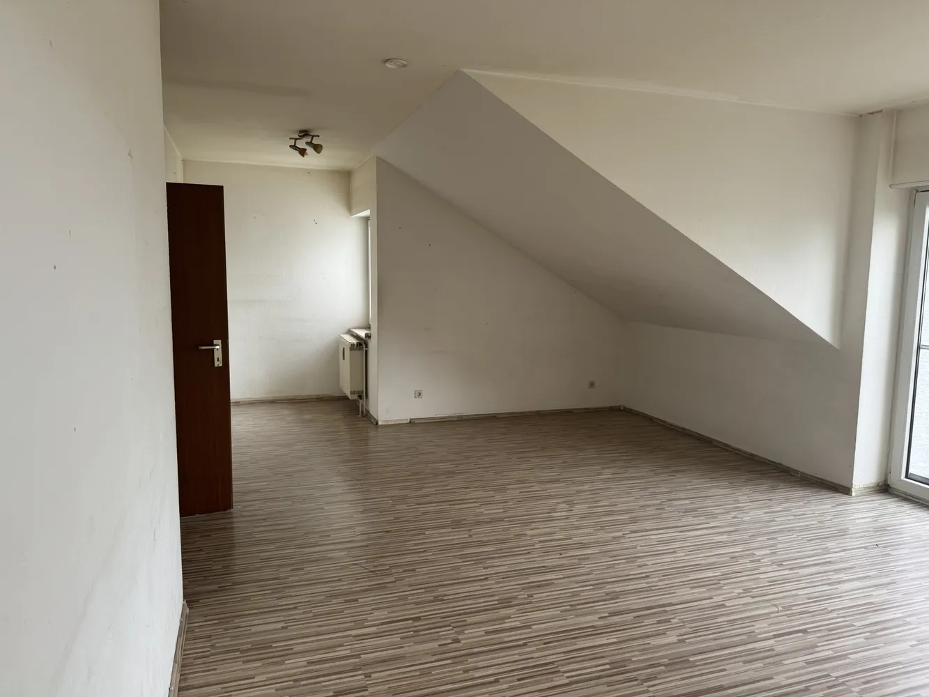 3 Zimmer Wohnung mit 75 m² in Solingen – Bild 1
