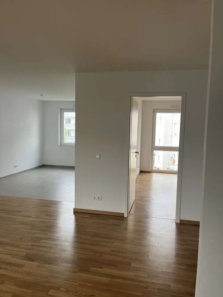 3 Zimmer Wohnung mit 90 m² in Wiesbaden – Bild 4