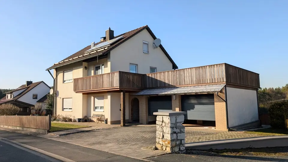 5 room house with 130 m² in Erlangen – Photo 2