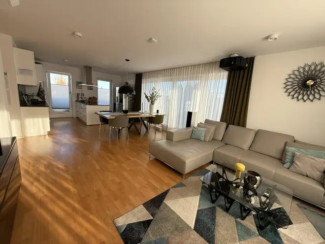 3 Zimmer Wohnung mit 119 m² in München – Bild 3