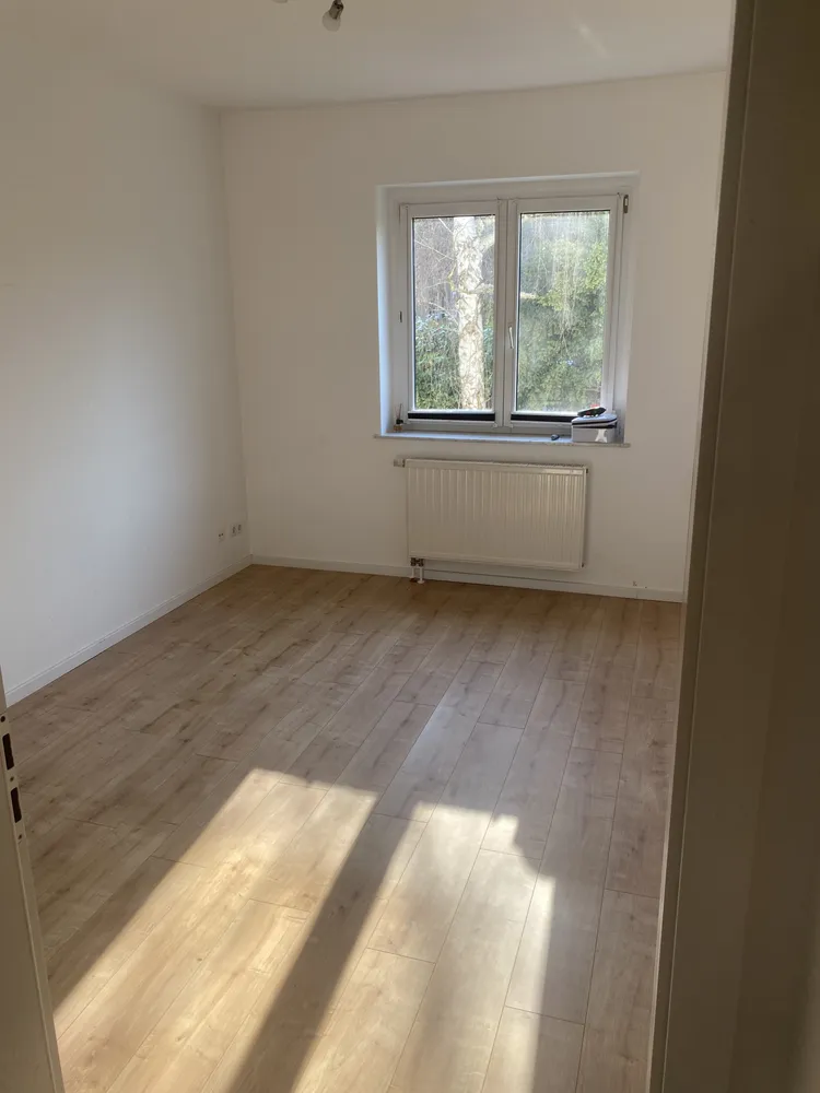 6 Zimmer Wohnung mit 150 m² in Dresden – Bild 7