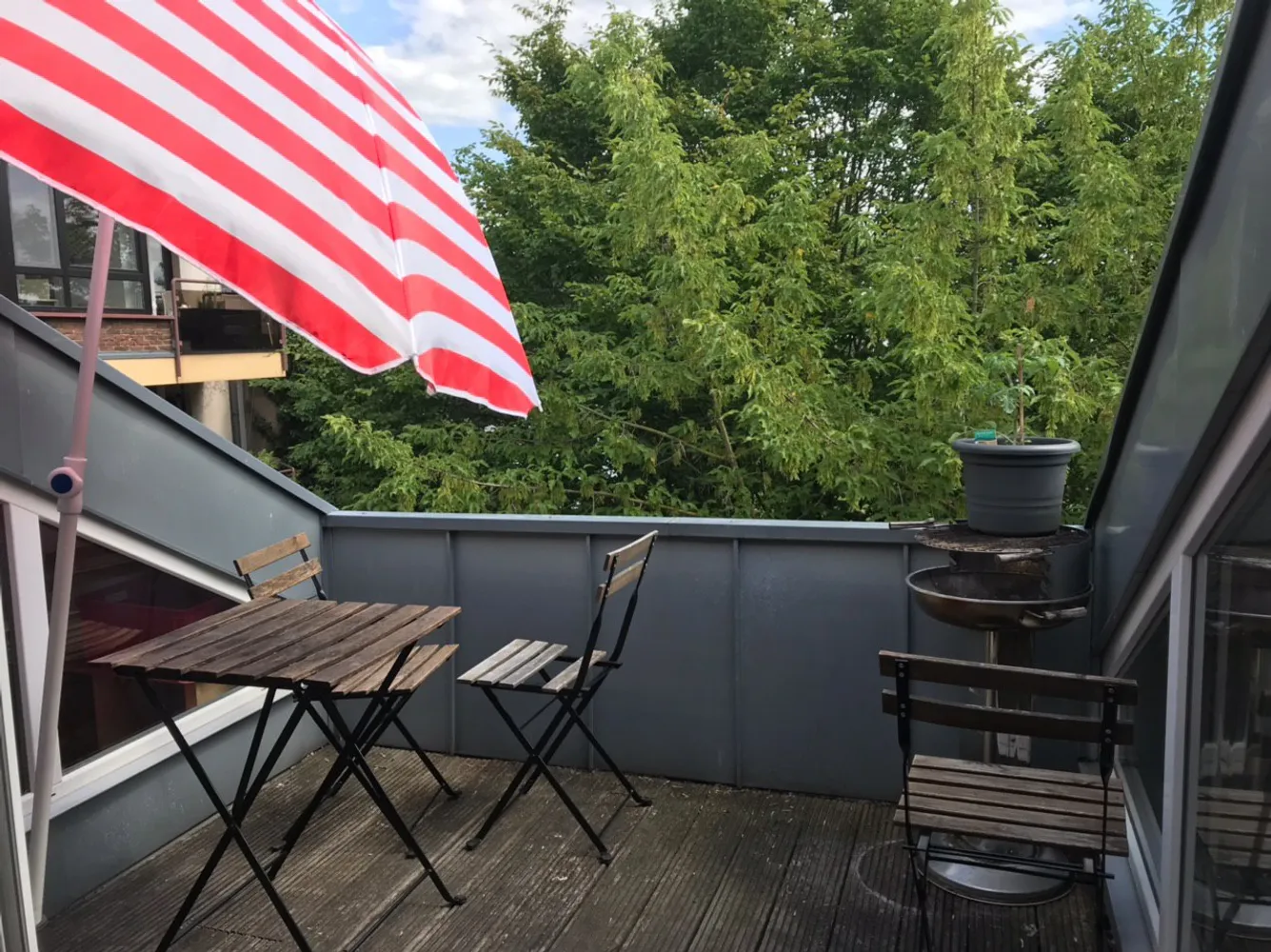 4 Zimmer Wohnung mit 98 m² in Köln – Bild 1
