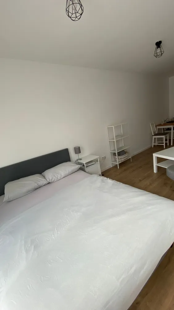 1 Zimmer Wohnung mit 27 m² in Köln – Bild 2