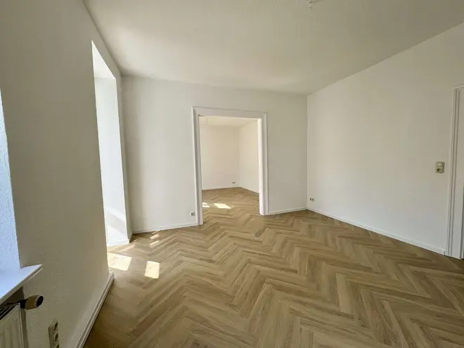 4 Zimmer Wohnung mit 104 m² in Wiesbaden – Bild 1