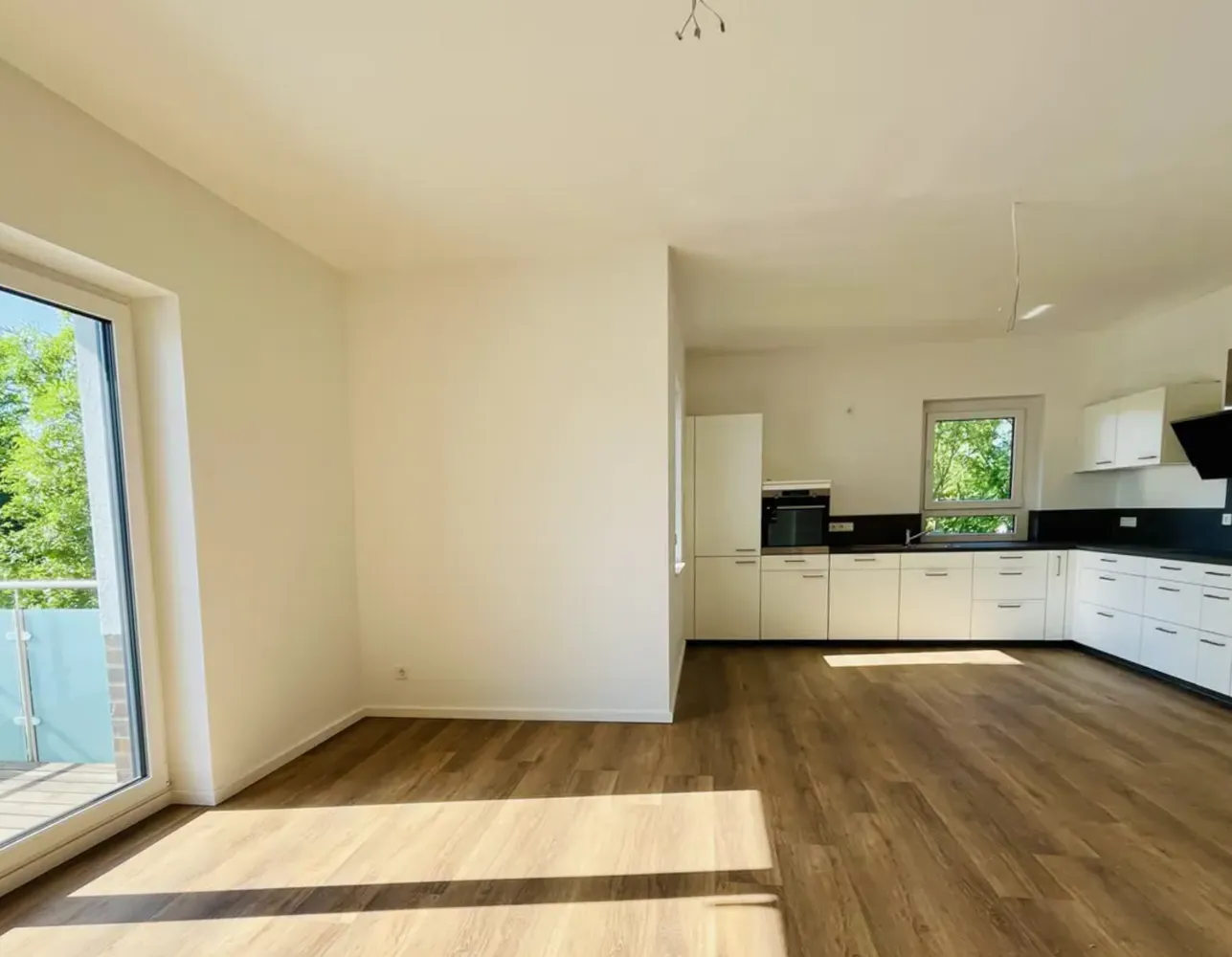 4 room apartment with 102 m² in Düsseldorf – Photo 1