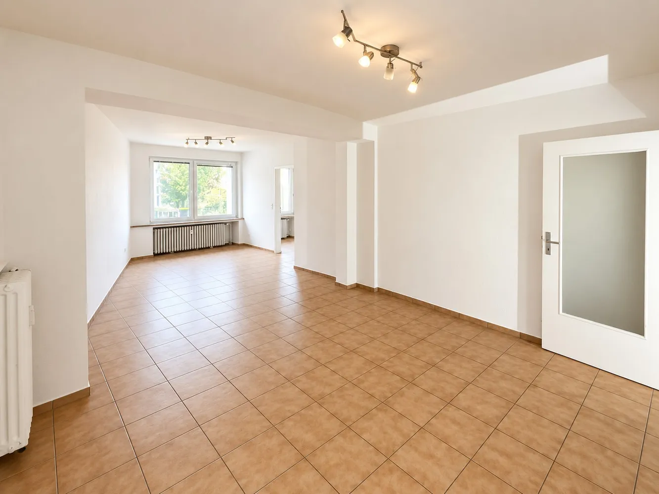 1 room apartment with 42 m² in Mönchengladbach – Photo 1